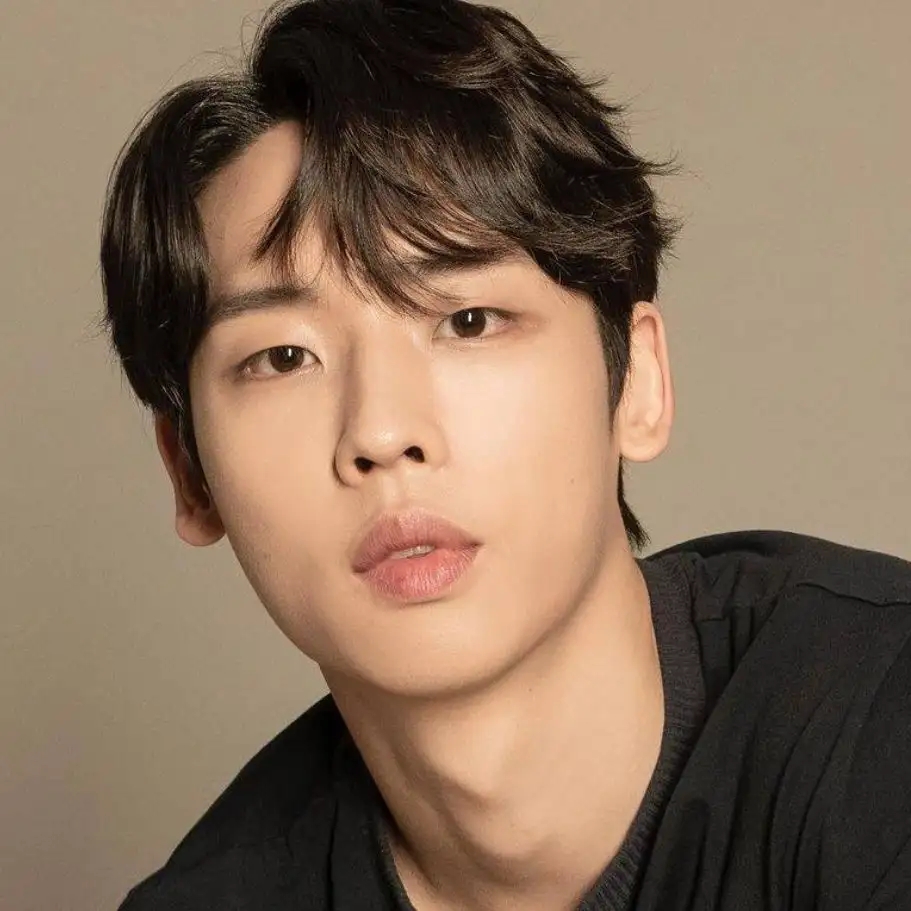 پارک جونگ وو