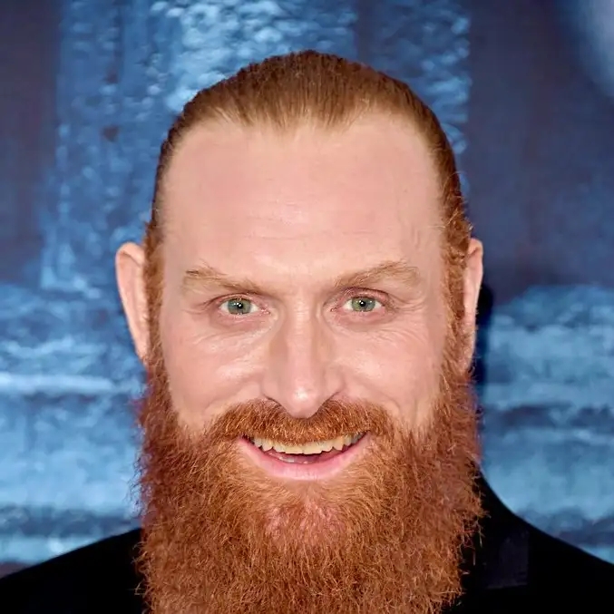 کریستوفر هیوجو